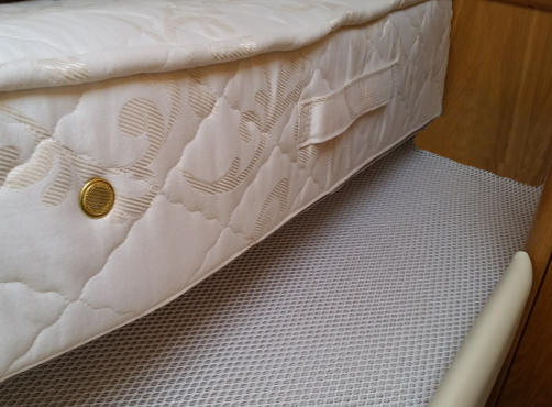 DRY-Mat under mattress